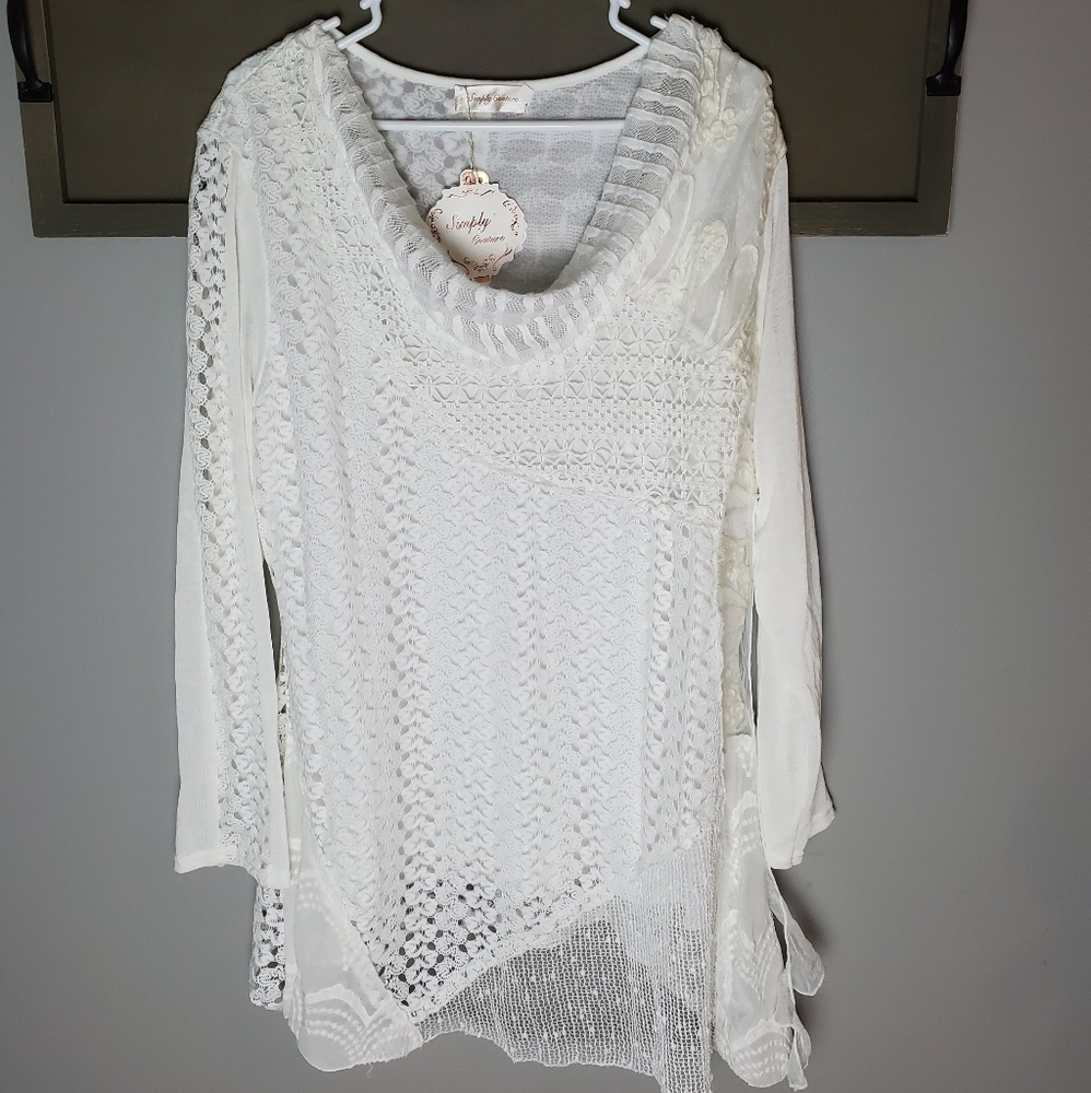 Simply Coture Lace Detailed Long Sleeve Top